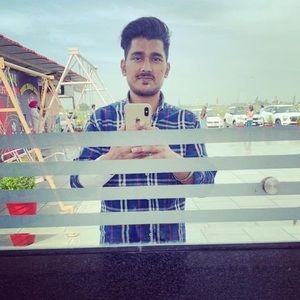 Meet your Posher, Harinderjit